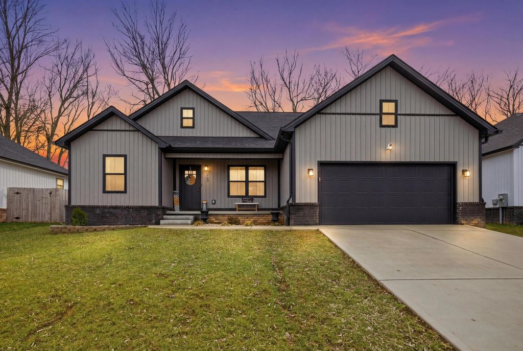 309 Pinehurst Way, Harrodsburg, KY 40330