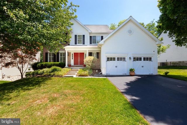 1353 WOODED KNLS, West Chester, PA 19382