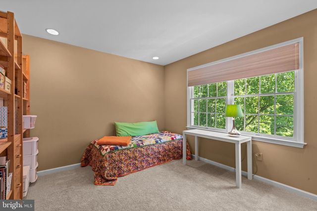 1353 WOODED KNLS, West Chester, PA 19382