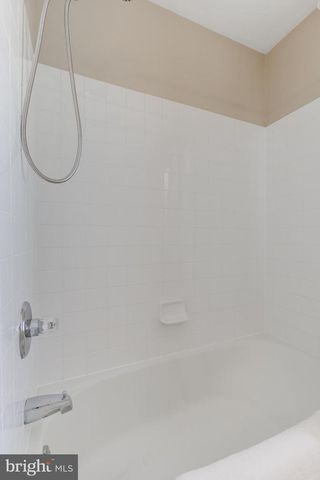 1353 WOODED KNLS, West Chester, PA 19382