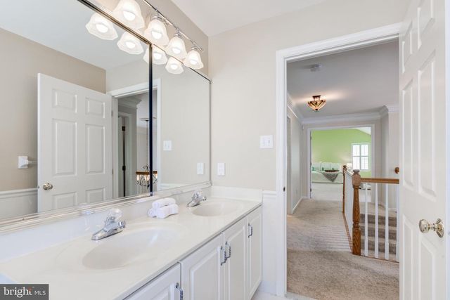 1353 WOODED KNLS, West Chester, PA 19382