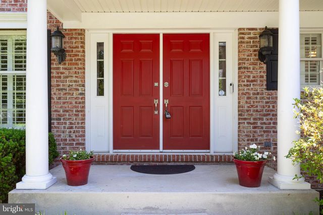 1353 WOODED KNLS, West Chester, PA 19382