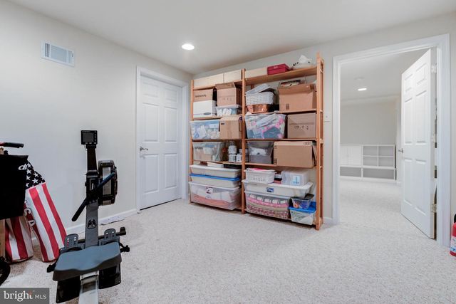 1353 WOODED KNLS, West Chester, PA 19382