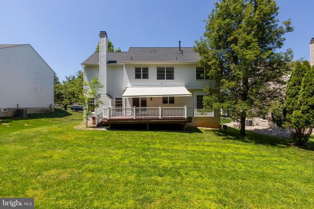 1353 WOODED KNLS, West Chester, PA 19382