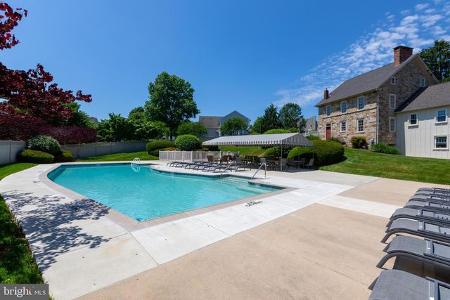 1353 WOODED KNLS, West Chester, PA 19382