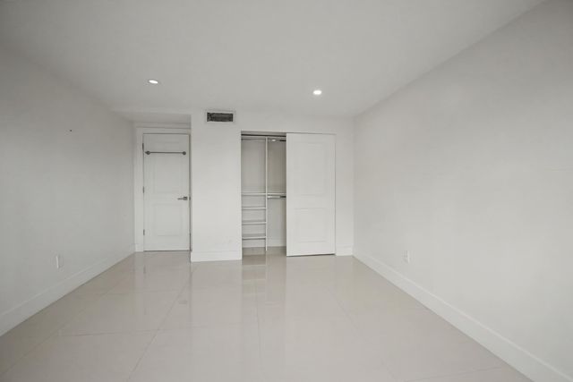 10110 Boca Entrada Blvd 305, Boca Raton, FL 33428
