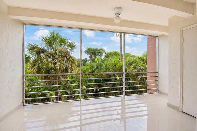 10110 Boca Entrada Blvd 305, Boca Raton, FL 33428
