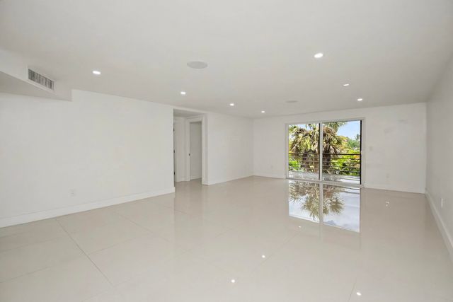 10110 Boca Entrada Blvd 305, Boca Raton, FL 33428