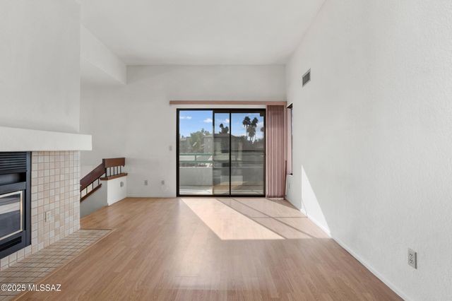 7917 E Colette Cir Unit 60, Tucson, AZ 85710