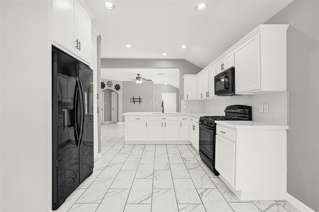 5503 Roaring Peaks Lane, Katy, TX 77449