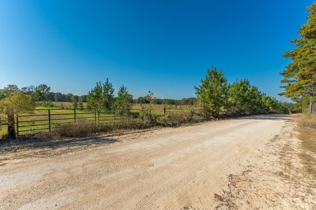 xx Wallace Road, Defuniak Springs, FL 32433