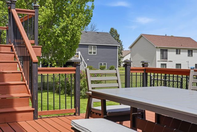 7135 Upper 157th Street W, Apple Valley, MN 55124