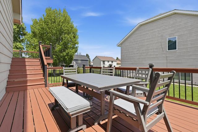 7135 Upper 157th Street W, Apple Valley, MN 55124