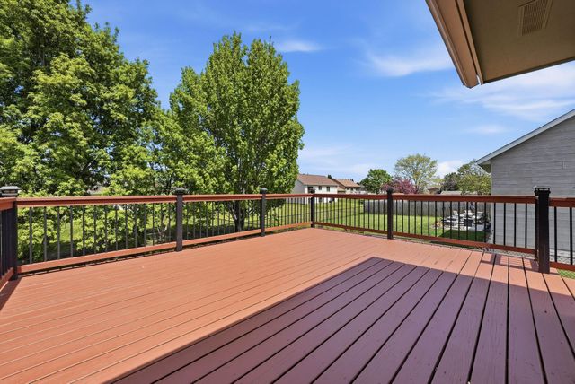 7135 Upper 157th Street W, Apple Valley, MN 55124