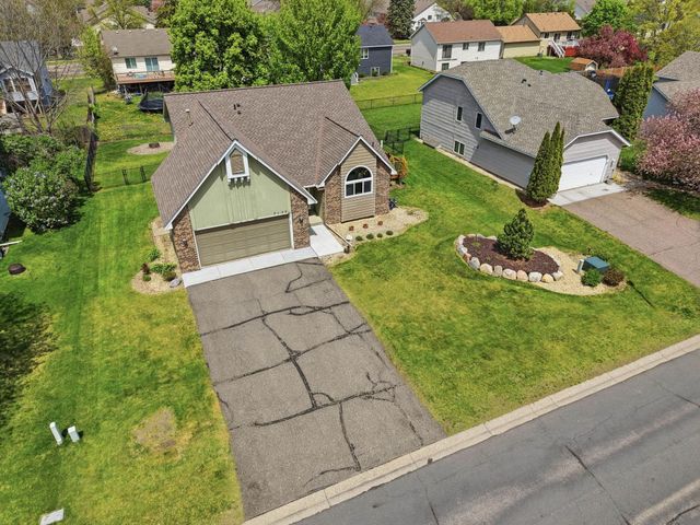 7135 Upper 157th Street W, Apple Valley, MN 55124