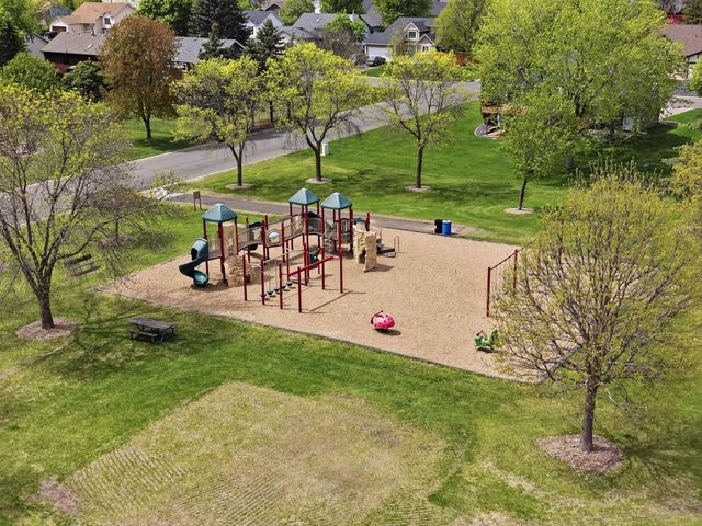 7135 Upper 157th Street W, Apple Valley, MN 55124