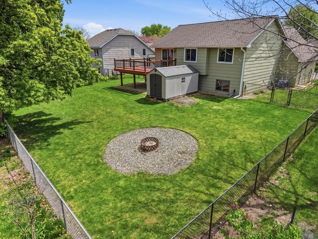 7135 Upper 157th Street W, Apple Valley, MN 55124