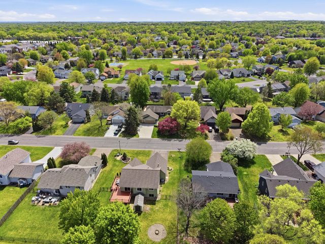 7135 Upper 157th Street W, Apple Valley, MN 55124