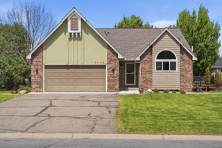 7135 Upper 157th Street W, Apple Valley, MN 55124