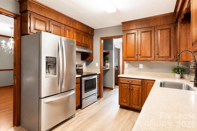 5501 Biederbeck Drive, Charlotte, NC 28212