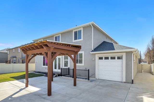 3788 W TOTTORI DUNE DR, South Jordan, UT 84009