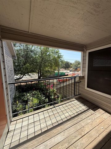 8913 Schick RD C, Austin, TX 78729