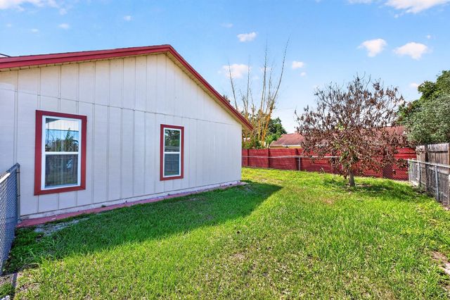 87 FLORIDA PARKWAY, Kissimmee, FL 34743