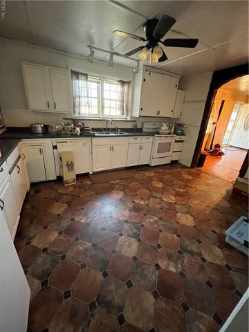 4472 Caratoke HWY, Barco, NC 27917