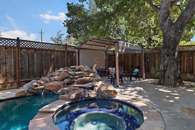 16737 Leroy Avenue, Los Gatos, CA 95032