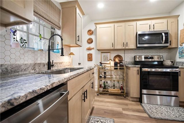1713 New Conti Street, Mobile, AL 36604