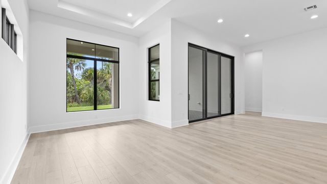 13294 Artisan Circle, Palm Beach Gardens, FL 33418