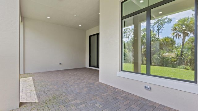 13294 Artisan Circle, Palm Beach Gardens, FL 33418