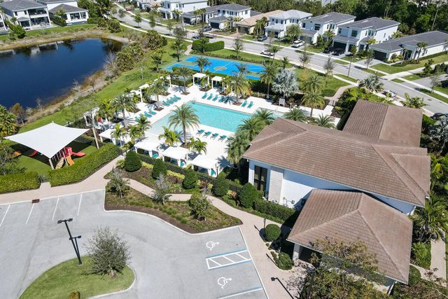 13294 Artisan Circle, Palm Beach Gardens, FL 33418