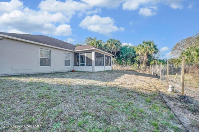 8016 106th Avenue, Vero Beach, FL 32967