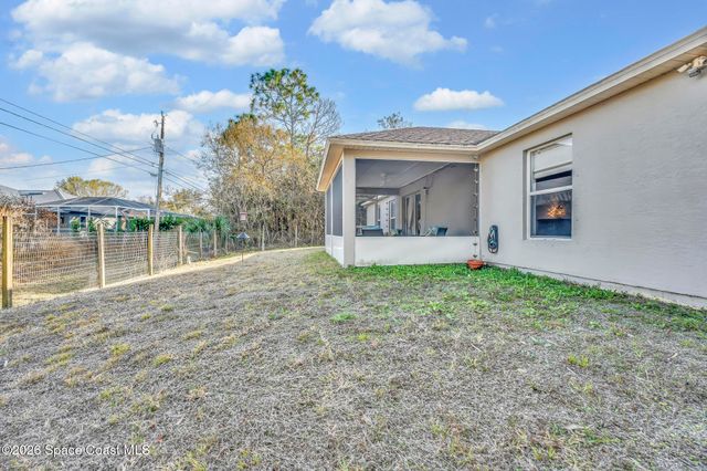 8016 106th Avenue, Vero Beach, FL 32967