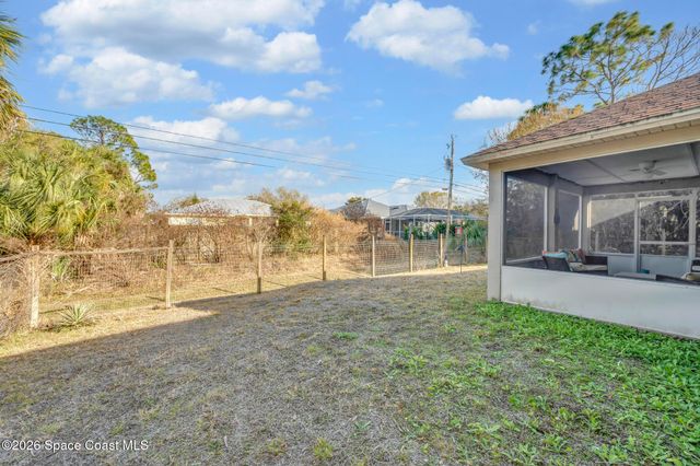 8016 106th Avenue, Vero Beach, FL 32967