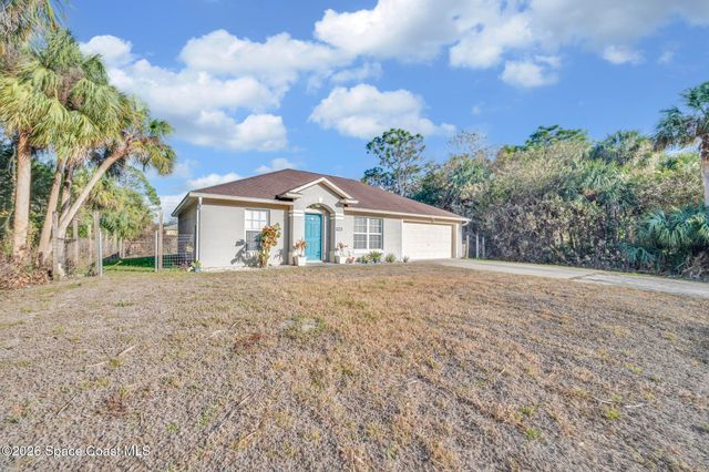 8016 106th Avenue, Vero Beach, FL 32967