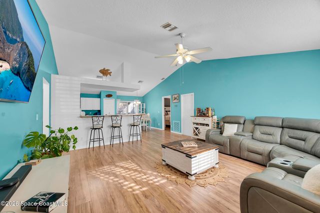 8016 106th Avenue, Vero Beach, FL 32967