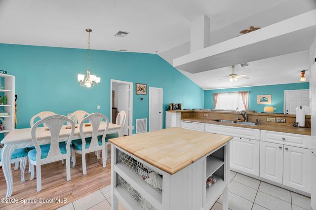 8016 106th Avenue, Vero Beach, FL 32967