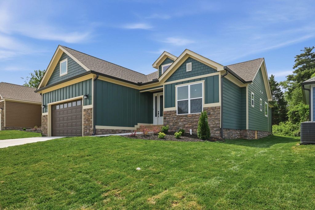 6829 Carnell Way 29, Chattanooga, TN 37421