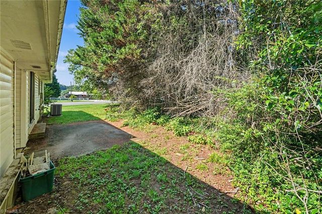 1351 Bridgton Road, Winston-salem, NC 27127