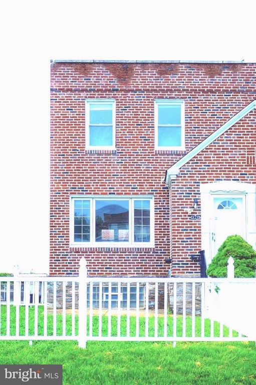 829 DISSTON ST, Philadelphia, PA 19111