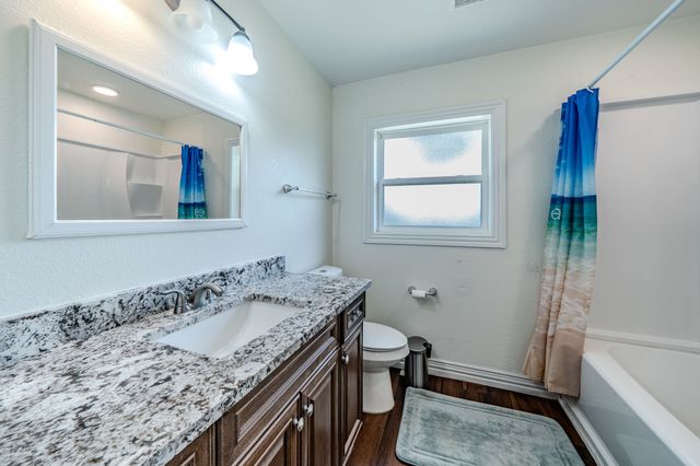 5504 Wainwright Drive, Fort Worth, TX 76112