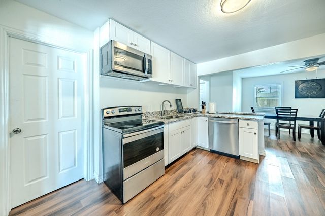 5504 Wainwright Drive, Fort Worth, TX 76112