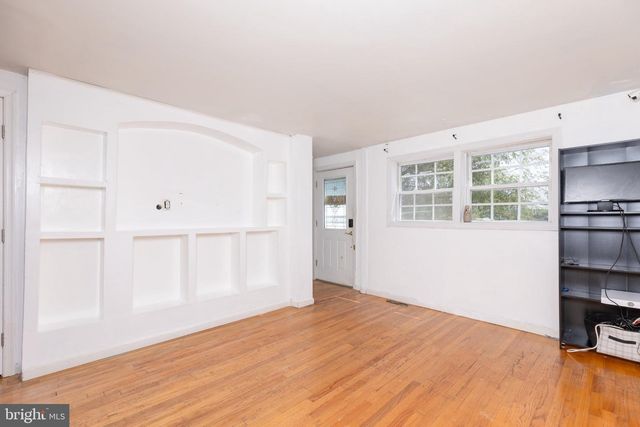 3826 W BAY, Baltimore, MD 21225
