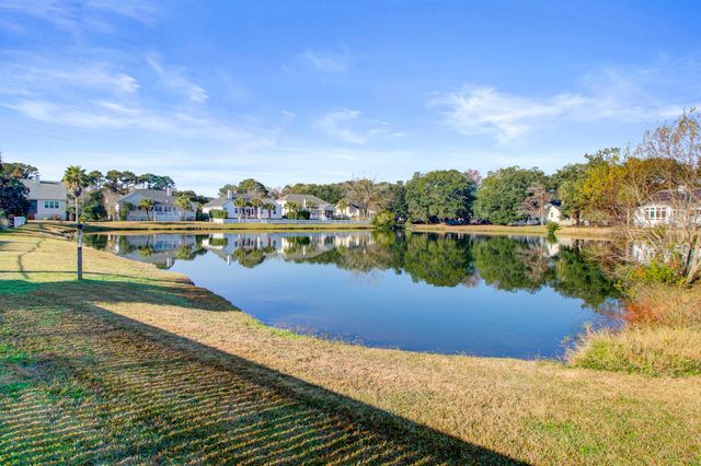 1549 Carolina Jasmine Road, Mount Pleasant, SC 29464