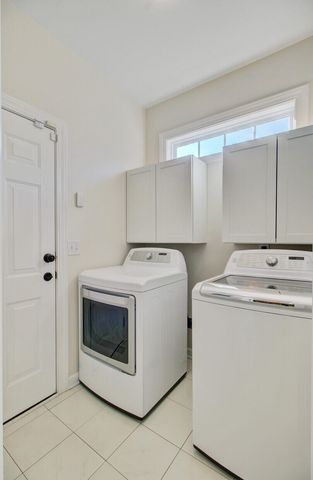 1549 Carolina Jasmine Road, Mount Pleasant, SC 29464