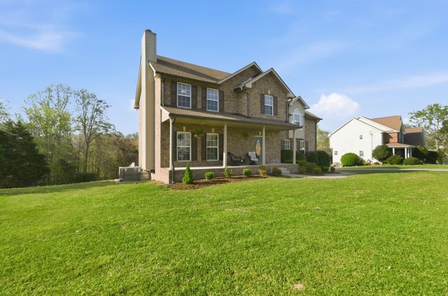 1229 Old East Side Rd, Burns, TN 37029
