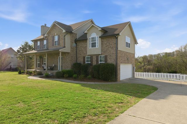 1229 Old East Side Rd, Burns, TN 37029