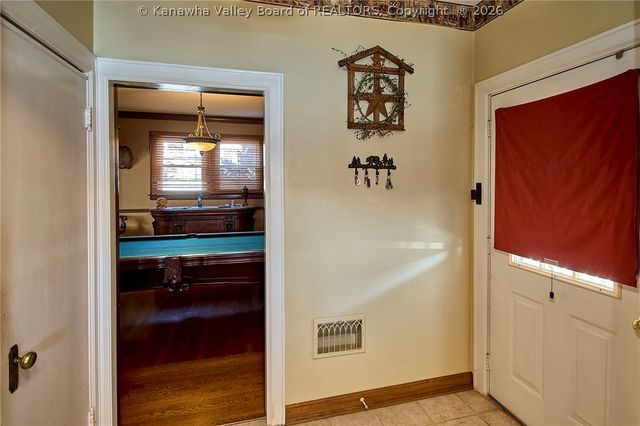 1118 Kanawha Avenue, Dunbar, WV 25064